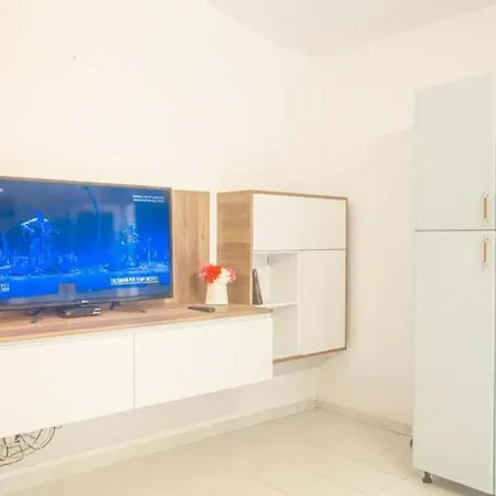 Apartment Giglio 2 *
